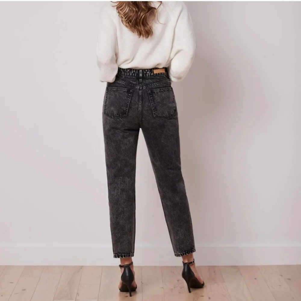 Yoga Jeans black acid wash pants - Picture 6 of 7